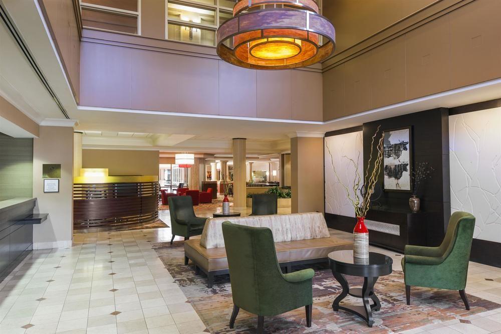 Sheraton Suites Market Center Dallas Exterior photo