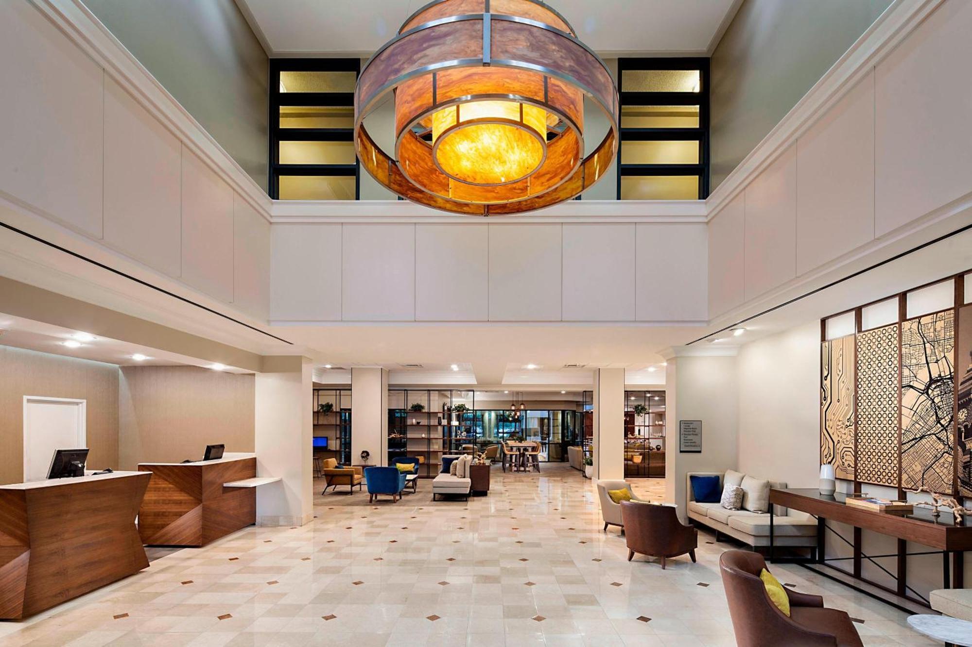 Sheraton Suites Market Center Dallas Exterior photo