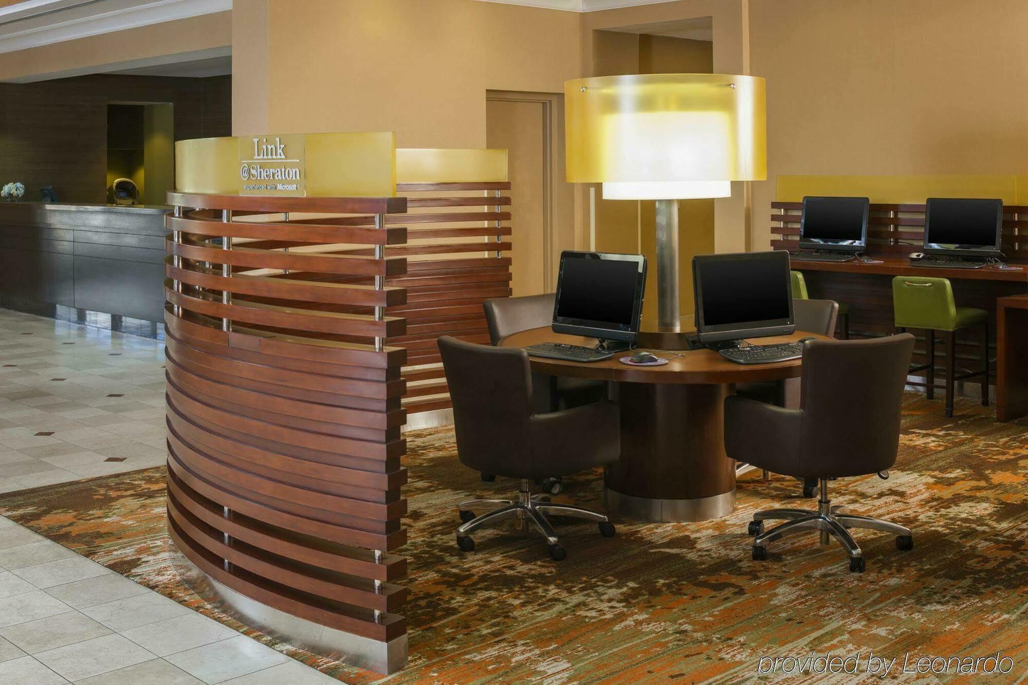 Sheraton Suites Market Center Dallas Exterior photo